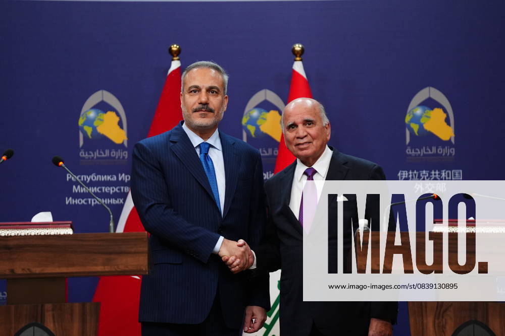 Turkish Foreign Minister Hakan Fidan in Iraq BAGHDAD, IRAQ - NOVEMBER 02: Turkish Minister Hakan Fidan (L) holds a press conference with his Iraqi counterpart Fuad Hussein (R) within his official visit in Baghdad, Iraq on November 02, 2025. Murtadha Al-Sudani Anadolu Baghdad Iraq. Editorial use only. Please get in touch for any other usage.