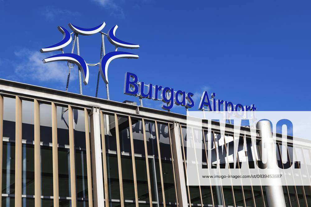 Bau des Terminals des Flughafens Burgas in der Stadt Burgas, Bulgarien Building of terminal of Burgas Aiport in Burgas city, Bulgaria