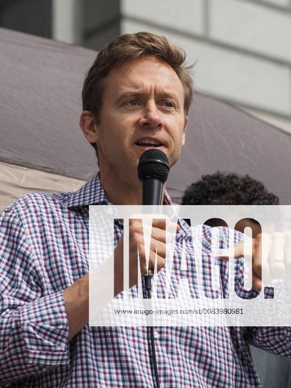 Denver, Colorado, USA - Democratic gubernatorial primary candidates Mike Johnston address the hundreds that rallied on the steps of the Colorado Sate Capitol to protest the Trump administration immigration polices of separating families. Denver USA - ZUMAr04_ 20180624_zaf_r04_006