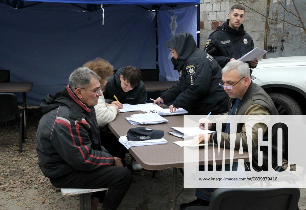 Aftermath of Russian drone attack on Dnipro National Police officers write down personal information of residents from an apartment block damaged by a Russian drone attack in Dnipro, Ukraine, on November 7, 2025. Dnipro Ukraine