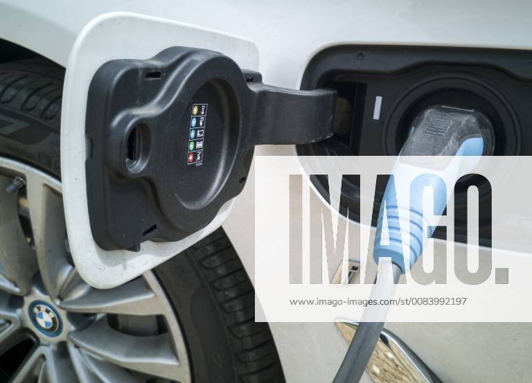 Golf 30 BMW International Open Golf Club Lärchenhof Pulheim near Cologne on 22 June 2018 A BMW electric car is being charged at a charging station
