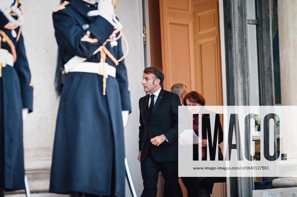 French president Emmanuel Macron welcomes Mahmoud Abbas at Elysee Palace 450581 2025 11 11
