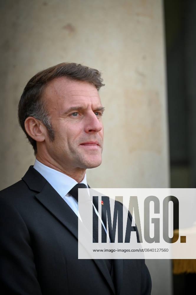 French president Emmanuel Macron welcomes Mahmoud Abbas at Elysee Palace 450581 2025 11 11