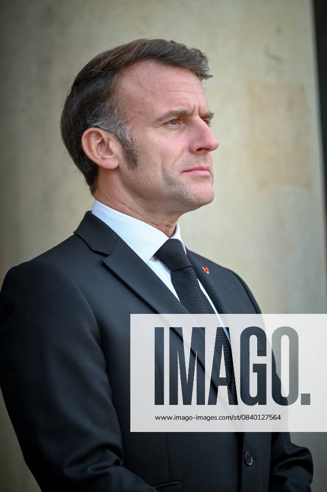 French president Emmanuel Macron welcomes Mahmoud Abbas at Elysee Palace 450581 2025 11 11