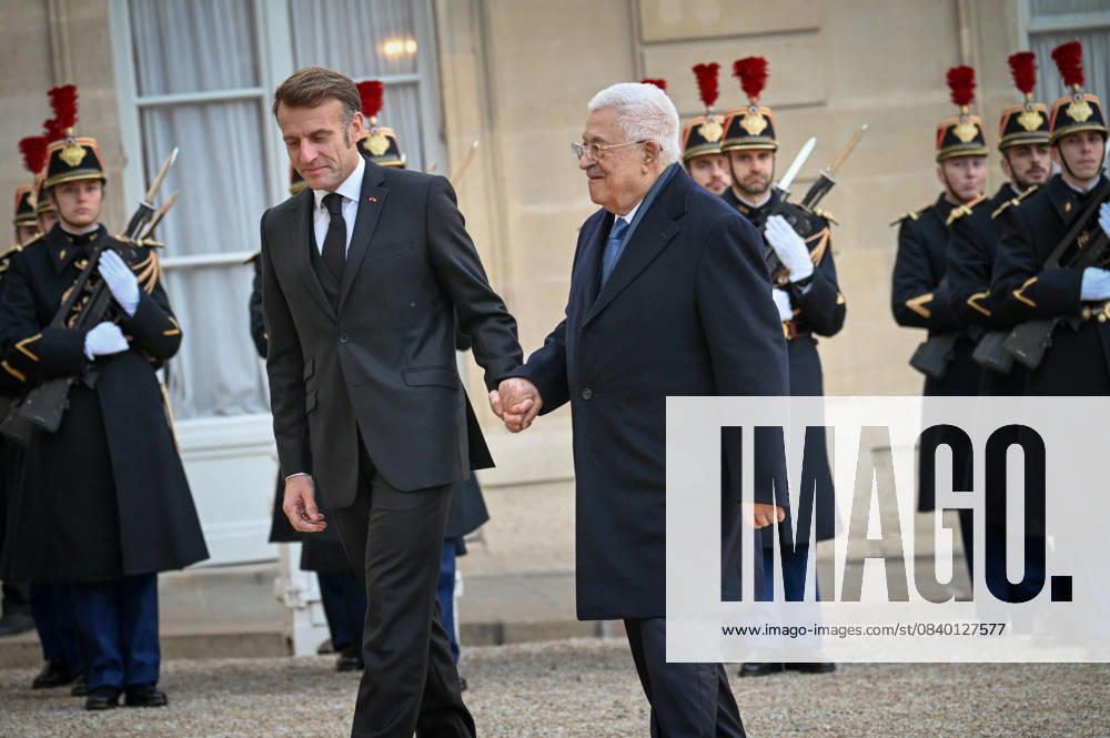 French president Emmanuel Macron welcomes Mahmoud Abbas at Elysee Palace 450581 2025 11 11