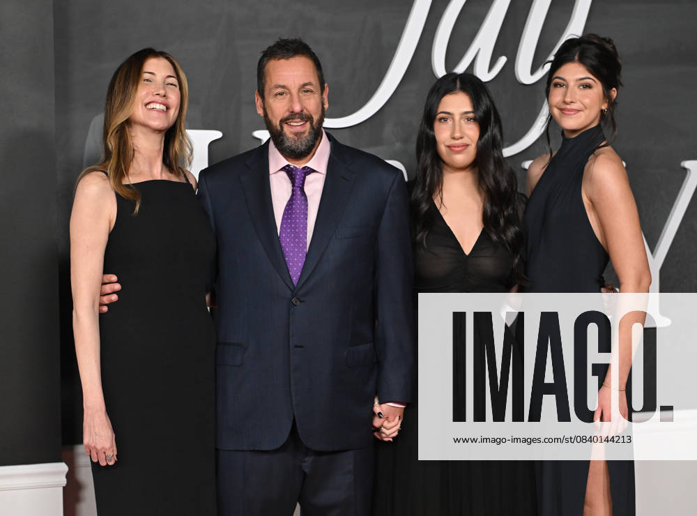 ˜Jay Kelly LA Premiere Jackie Sandler, Adam Sandler, Sunny Sandler and Sadie Sandler arriving to the Los Angeles premiere of Jay Kelly? at the Egyptian Theatre on November 11, 2025 in Hollywood, Ca. Hollywood Egyptian Theatre California USA
