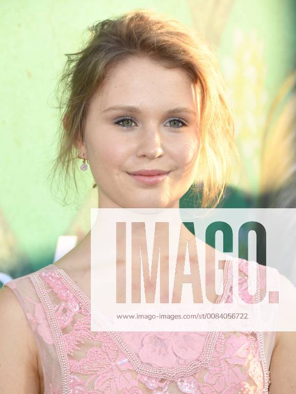 Hollywood, CA, U.S. - 26 June 2018 - Hollywood, California - Eliza Scanlen. HBO s Sharp Objects Los Angeles Premiere held at the Cinerama Dome. Photo Credit: AdMedia Hollywood U.S. - ZUMAa123 20180626_zaa_a123_030