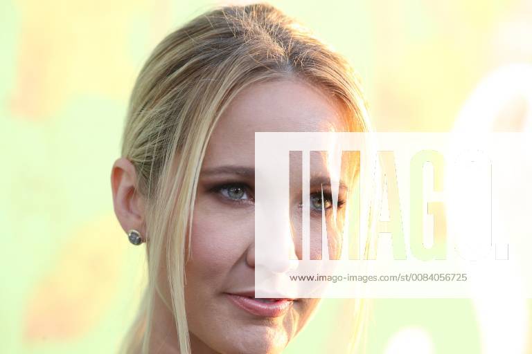 HOLLYWOOD, CA - JUNE 26: Anna Camp, arriving to the Premiere Of HBO s Sharp Objects at The Cinerama Dome in Hollywood, California on June 26, 2018.