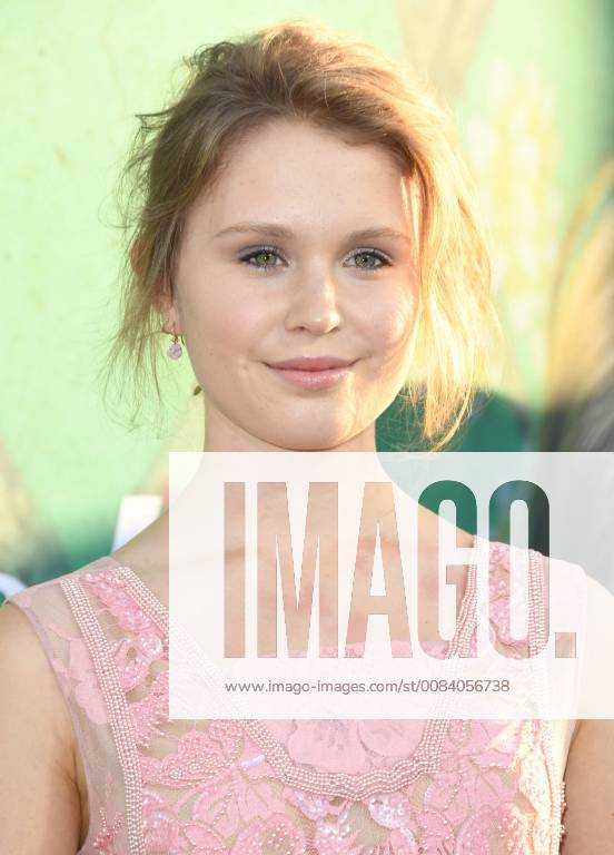 Hollywood, CA, U.S. - 26 June 2018 - Hollywood, California - Eliza Scanlen. HBO s Sharp Objects Los Angeles Premiere held at the Cinerama Dome. Photo Credit: AdMedia Hollywood U.S. - ZUMAa123 20180626_zaa_a123_040