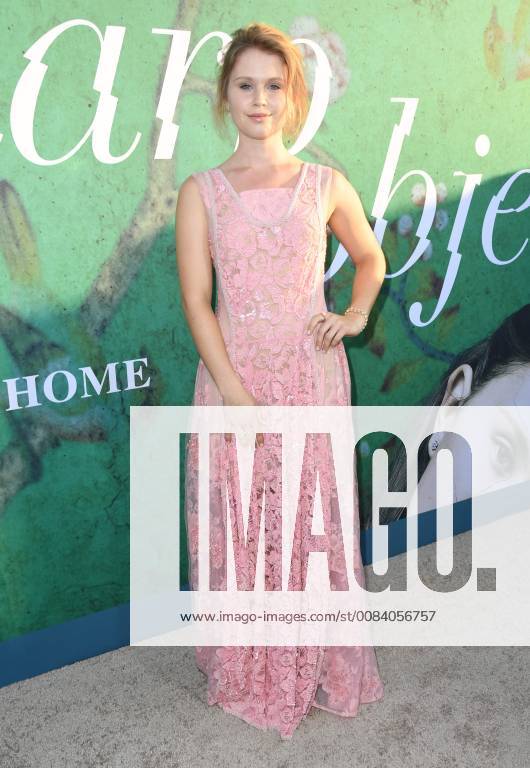 Hollywood, CA, U.S. - 26 June 2018 - Hollywood, California - Eliza Scanlen. HBO s Sharp Objects Los Angeles Premiere held at the Cinerama Dome. Photo Credit: AdMedia Hollywood U.S. - ZUMAa123 20180626_zaa_a123_052