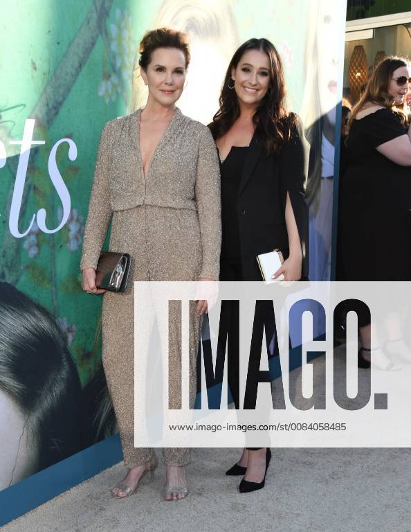 Premiere du film Sharp Objects . 26 June 2018 - Hollywood, California - Elizabeth Perkins. HBO s Sharp Objects Los Angeles Premiere held at the Cinerama Dome. Photo Credit: Birdie Thompson AdMedia 227902 2018-06-26 CA Hollywood Etats-Unis