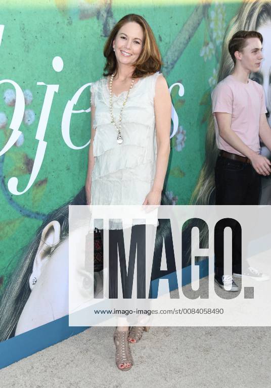 Premiere du film Sharp Objects . 26 June 2018 - Hollywood, California - Diane Lane. HBO s Sharp Objects Los Angeles Premiere held at the Cinerama Dome. Photo Credit: Birdie Thompson AdMedia 227902 2018-06-26 CA Hollywood Etats-Unis