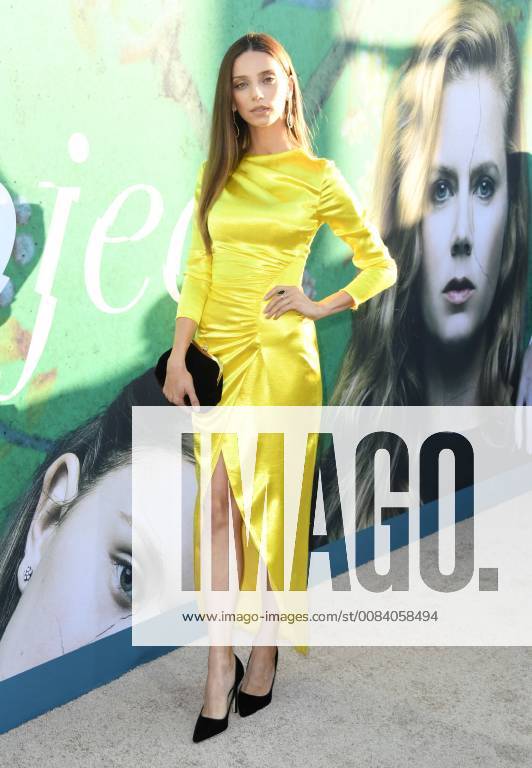 Premiere du film Sharp Objects . 26 June 2018 - Hollywood, California - Angela Sarafyn. HBO s Sharp Objects Los Angeles Premiere held at the Cinerama Dome. Photo Credit: Birdie Thompson AdMedia 227902 2018-06-26 CA Hollywood Etats-Unis