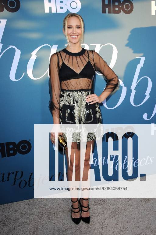 Anna Camp at the Sharp Objects HBO Series Premiere on 26 06 2018 in Los Angeles Sharp Objects HBO Series Premiere in Hollywood Los Angeles 2018