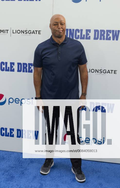 USA: Uncle Drew New York Premiere JR Martinez attends the Uncle Drew New York Premiere at Alice Tully Hall Lincoln Center New York New York United States Alice Tully Hall Lincoln Center LevxRadin
