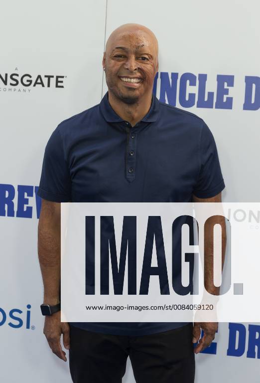 USA: Uncle Drew New York Premiere JR Martinez attends the Uncle Drew New York Premiere at Alice Tully Hall Lincoln Center New York New York United States Alice Tully Hall Lincoln Center LevxRadin