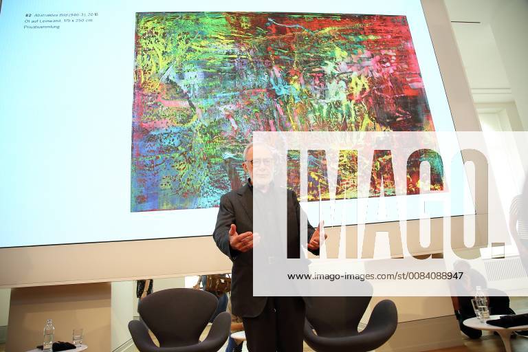 Gerhard Richter poses in the context of a press conference for the exhibition Gerhard Richter Abstraction at the Museum Barberini in Potsdam 28 June 2018 Exhibition Gerhard Richter Abstraction at the Museum Barberini