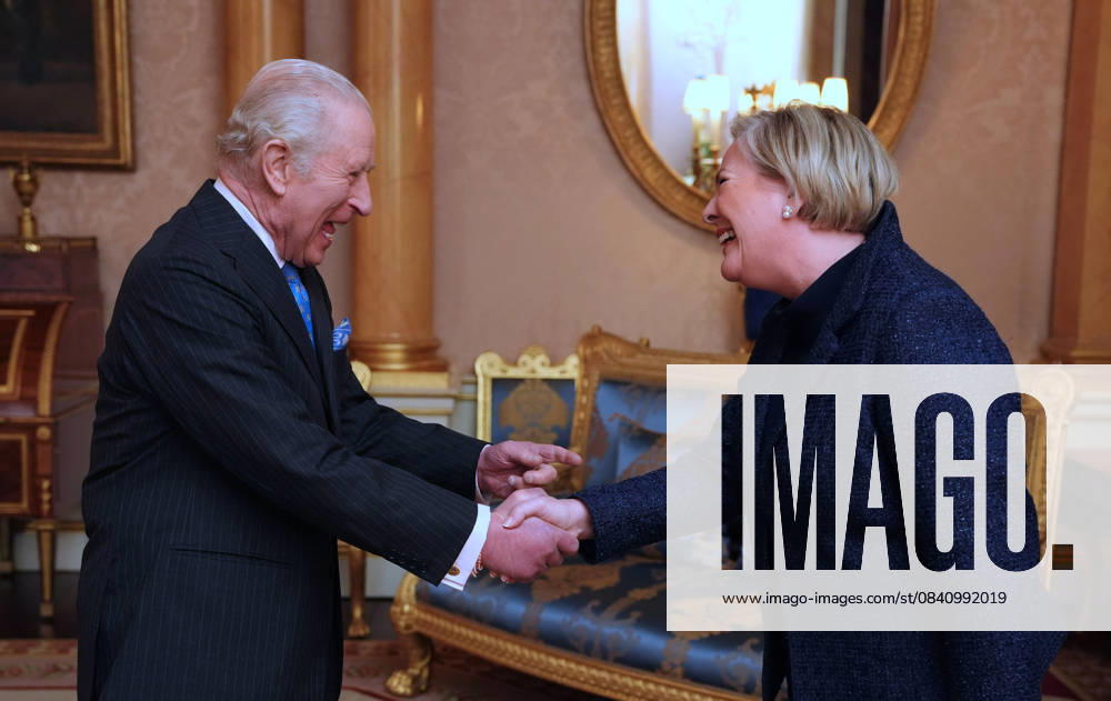 Audience at Buckingham Palace King Charles III during an audience with the President of Iceland Halla Tomasdottir, at Buckingham Palace, London. Picture date: Thursday November 20, 2025., Credit:Jonathan Brady Avalon UK, London