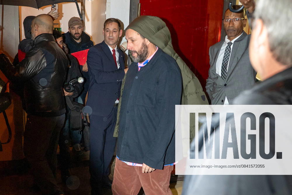 Adam Sandler leaving the French premiere of the Netflix film Jay Kelly at the Christine Cinema Club in Paris, France, on November 24, 2025 Yoann Ouahcene Bestimage Celebs leaving the French premiere of the Netflix film Jay Kelly at the Christine Cinema Club in Paris, France, on November 24, 2025 Paris France