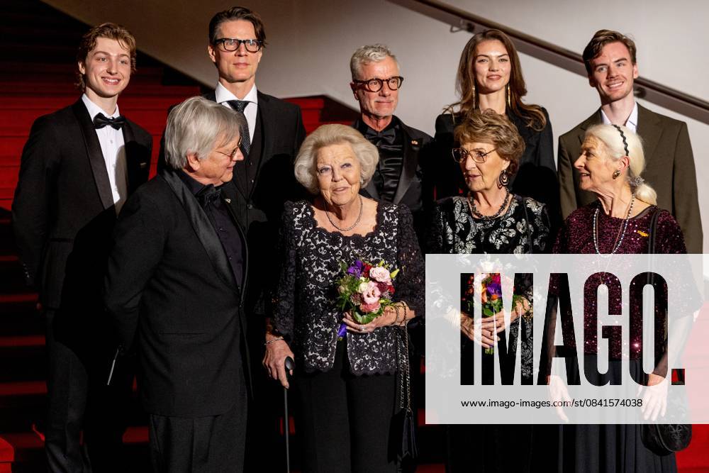 Amsterdam, The Netherlands, 2025-11-24 20:54:09 AMSTERDAM, 24-11-2025, DeLaMar. Princess Beatrix and Princess Margriet attend the 27th edition of the Dutch Ballet Gala, organized by the Dansersfonds 79 Foundation, at DeLaMar in Amsterdam. PHOTO: NLBeeld Patrick van Emst Credit: NL Beeld Patrick van Emst
