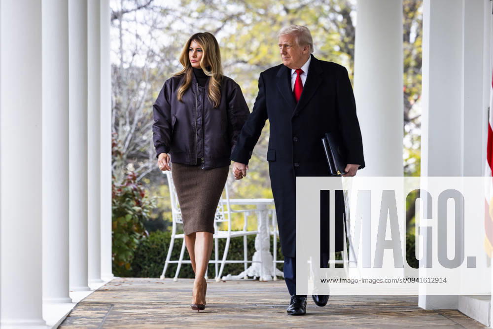 President Donald Trump and First Lady Melania Trump arrive to pardon Gobble, the National Thanksgiving Turkey, in the Rose Garden of the White House in Washington, DC on Tuesday, November 25, 2025. The annual White House tradition of pardoning a Thanksgiving turkey dates back to 1989, when President George H.W. Bush pardoned a turkey in the Rose Garden. WASP20251125100 JIMxLOxSCALZO