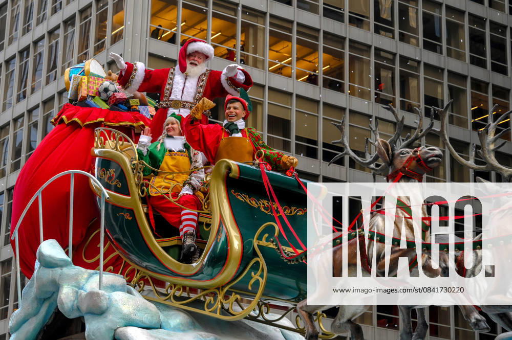 NEW YORK, NY NOVEMBER 27: Macys 2025 Thanksgiving Day Parade in New York City, on November 27, 2025.