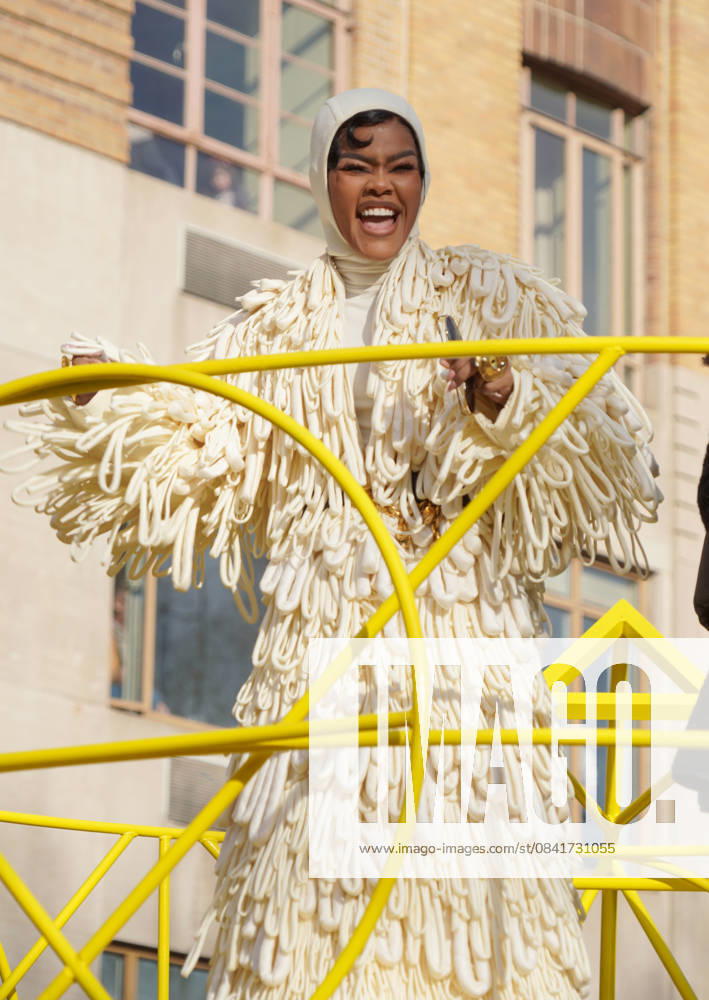 TEYANA TAYLOR rides a float in the 99th Macys Thanksgiving Day Parade.Upper West Side, NYC.November 27, 2025. ... The 99th Macys Thanksgiving Day Parade.Upper West Side, NYC.November 27, 2025. New York USA - ZUMAms4_ 20251126_faf_ms4_017