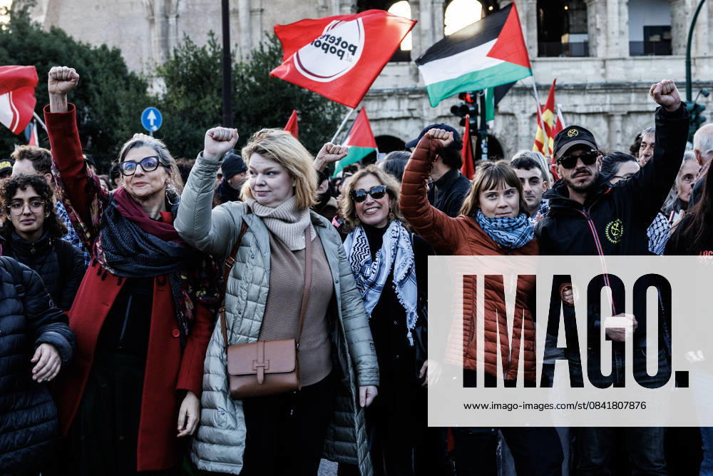 Demonstration on the occasion of the International Day of Solidarity with the Palestinian People. Pictured are Greta Thunberg and Francesca Albanese. Rome, Italy 29 November 2025 Rome Italy - ZUMAa289 20251129_zia_a289_146