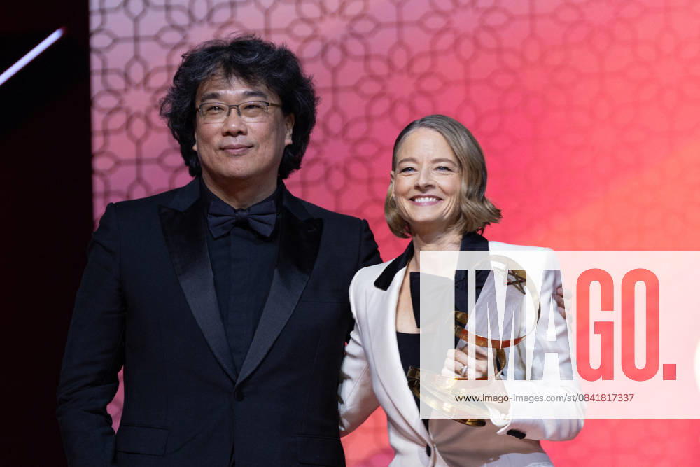 22nd Marrakech International Film Festival Day 2 Jury president Bong Joon-ho, Jodie Foster receives the Tribute Award attends the 22nd Marrakech International Film Festival Day 2 on November 29, 2025 in Paris, France. Photo by Nasser Berzane ABACAPRESS.COM Paris France