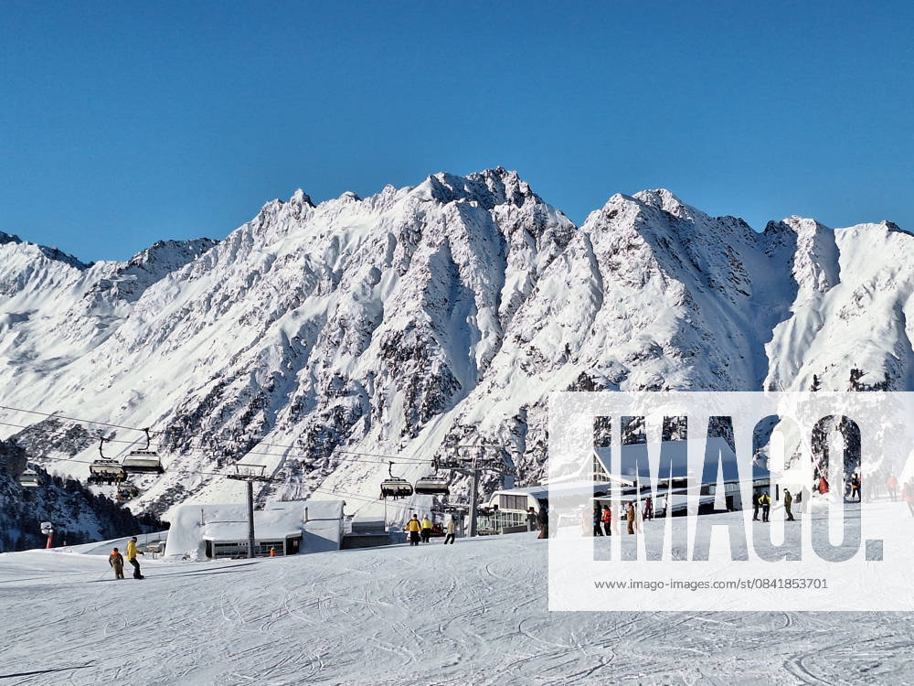 Ischgl, Samnaun theme picture ski resort Silvretta Arena Ischgl, Samnaun in the alpine region Paznaun, opening, season opening, season start 2025 2026 in Austria theme picture