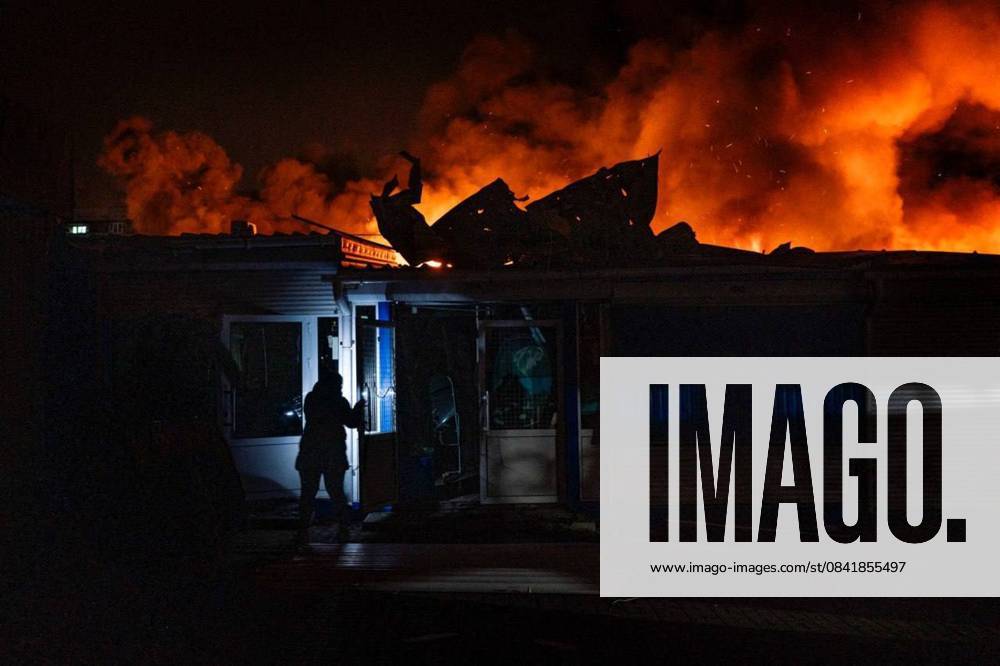 Deadly Air Strikes In Kyiv - Ukraine One person died and 19 were injured, including four children, as result of the drone strikes on the residential and industrial sectors of Vyshhorod, on November 30, 2025 in Kyiv, Ukraine. Handout photo by The State Emergency Service of Ukraine via ABACAPRESS.COM Kyiv Ukraine