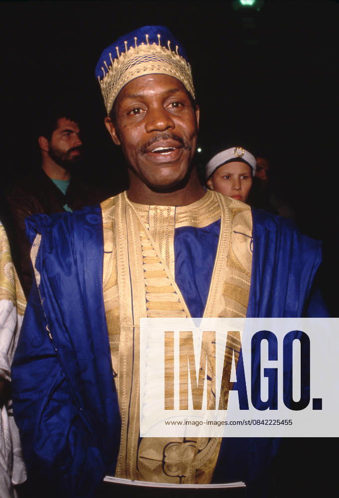 Danny Glover at the 41st Annual Primetime Emmy Awards on September 17, 1989 at the Pasadena Civic Auditorium in Pasadena, California