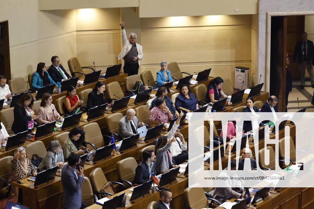 Session of the Chamber of Deputies Sebastian Cisternas Aton Chile, Valparaiso Chile Aton 1110885