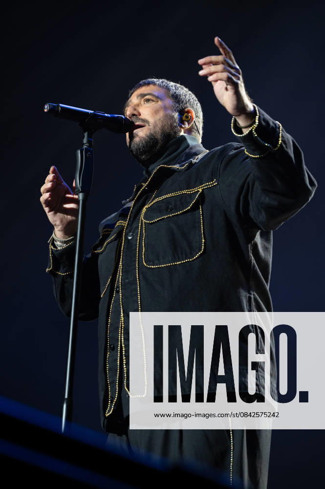 Antonio Orozco performs in Madrid, Spain - 10 Dec 2025 Singer Antonio Orozco performs during a concert at the Movistar Arena. Madrid Spain