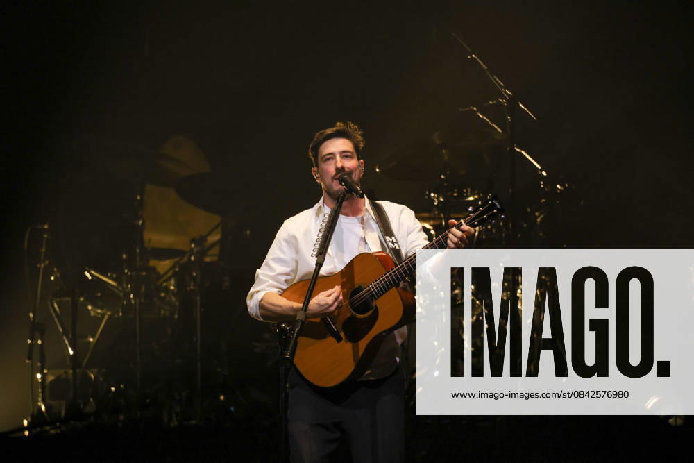 Mumford and Sons at The O2 Arena on their Rushmere Tour 10th December 2025 Marcus Mumford of Mumford and Sons at The O2 Arena, London United Kingdom on their Rushmere Tour 10th December 2025, Credit:Ray Hill Avalon