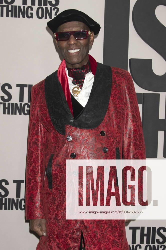 Dapper Dan at the special screening of the movie Is This Thing On at the DGA Theater New York, 10 12 2025 Foto:xB.xFuturexImagex thing_5216
