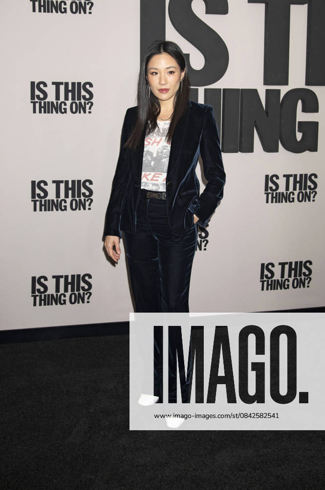 Constance Wu at the special screening of the movie Is This Thing On at the DGA Theater New York, 10 12 2025 Foto:xB.xFuturexImagex thing_5221