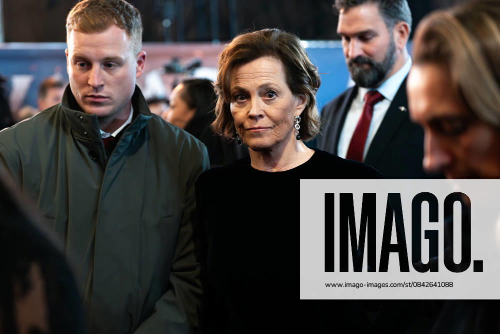 Avatar: Fire And Ash UK Premiere - Arrivals Sigourney Weaver attends the Avatar: Fire And Ash UK Premiere at BFI IMAX Waterloo, Credit:Lounis Tiar Avalon United Kingdom, London, BFI Imax Waterloo
