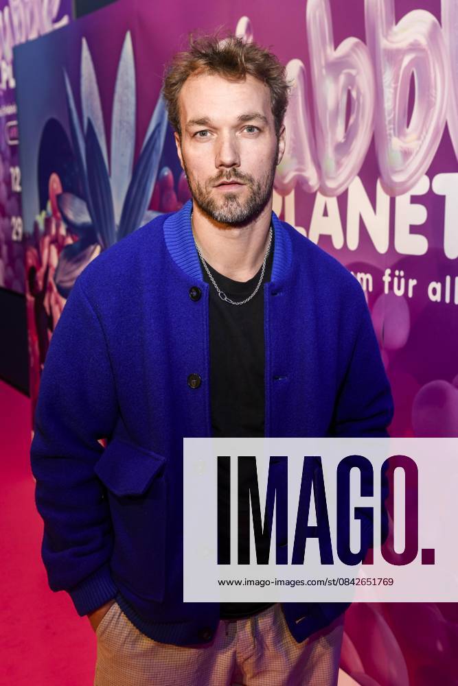 ABBberlin Max Woelky as guest at the opening of Bubble Planet The Experience Museum for all the Senses in the Arena Berlin 11 12 2025 Berlin Germany