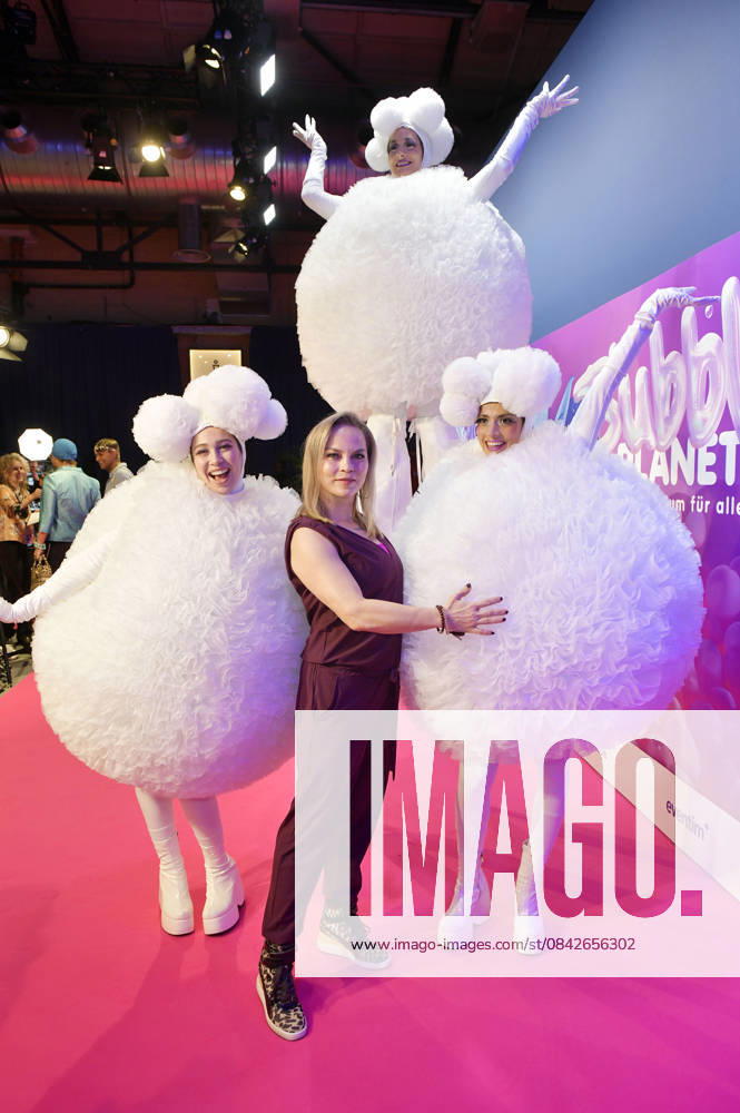 Regina Halmich at the exhibition opening Bubble Planet The adventure museum for all the senses in the Arena Berlin Berlin, 11 12 2025 Foto:xM.xBehrensx xFuturexImagex bubble_5207