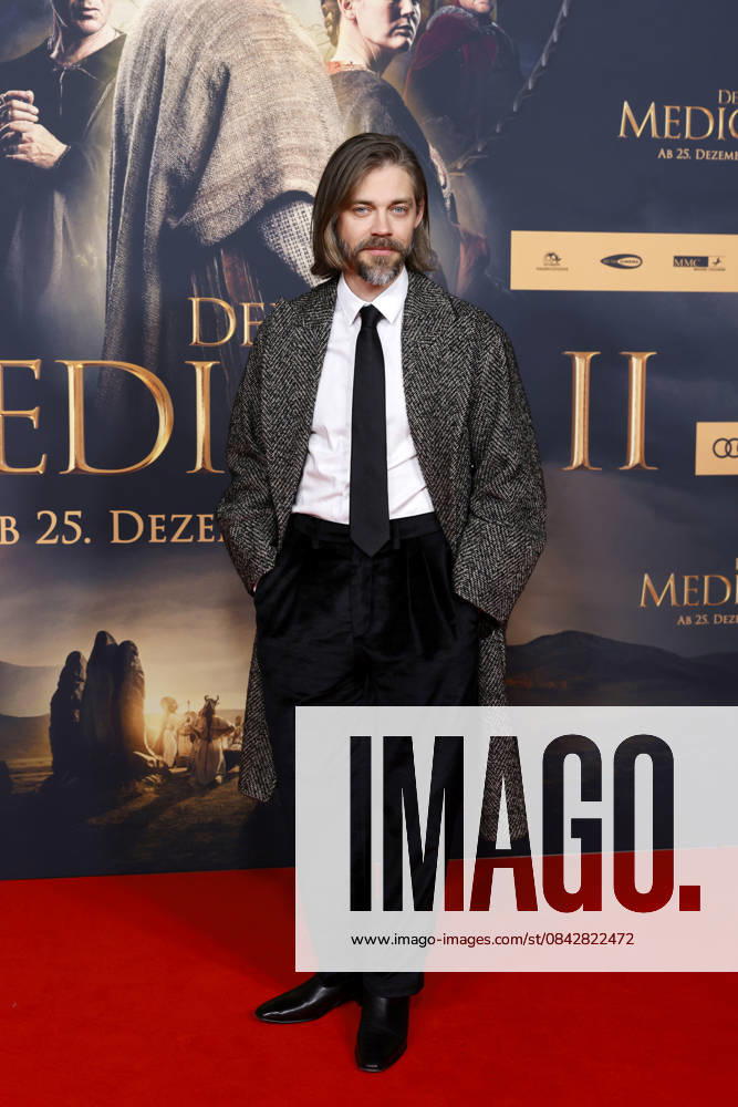 Actor Tom Payne at the world premiere of the film The Medicus II in the Cinedom Cologne, 15 12 2025 NRW Germany