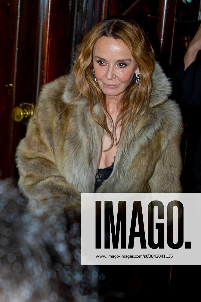 Philippine Leroy Beaulieu The cast and crew of the series Emily in Paris gather at Maxim s after the premiere of season 5 at the Grand Rex in Paris on 15 December 2025 Yoann Ouahcene Bestimage The cast and crew of the series Emily in Paris gather at Maxim s after the premiere of season 5 at the Grand Rex in Paris on 15 December 2025 Paris Bolivia