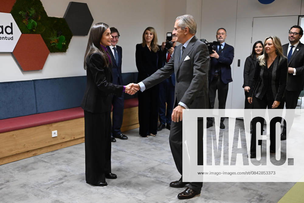 Queen Letizia chairs the meeting of the Board of Trustees of the FAD Youth Foundation Europa Press Executive Chairman, Asís Martín de Cabiedes, greets Queen Letizia at the meeting of the Board of Trustees of the FAD Youth Foundation, December 16, 2025, in Madrid Spain The meeting will address the issue of digital security for youth QUEEN LETIZIA FAD YOUTH DECEMBER 16, 2025 José Madrid Madrid Madrid Spain