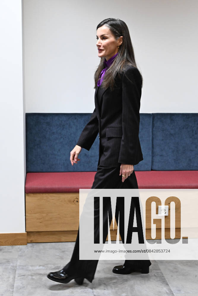 Queen Letizia chairs the meeting of the Board of Trustees of the FAD Youth Foundation Queen Letizia chairs the meeting of the Board of Trustees of the FAD Youth Foundation , on December 16, 2025, in Madrid Spain Dona Letizia, Honorary President of the FAD Youth Foundation , chairs the meeting of the Board of Trustees of the institution, which will address the issue of digital security for youth QUEEN LETIZIA FAD YOUTH 16 DECEMBER 2025 José Madrid Madrid Madrid Espana