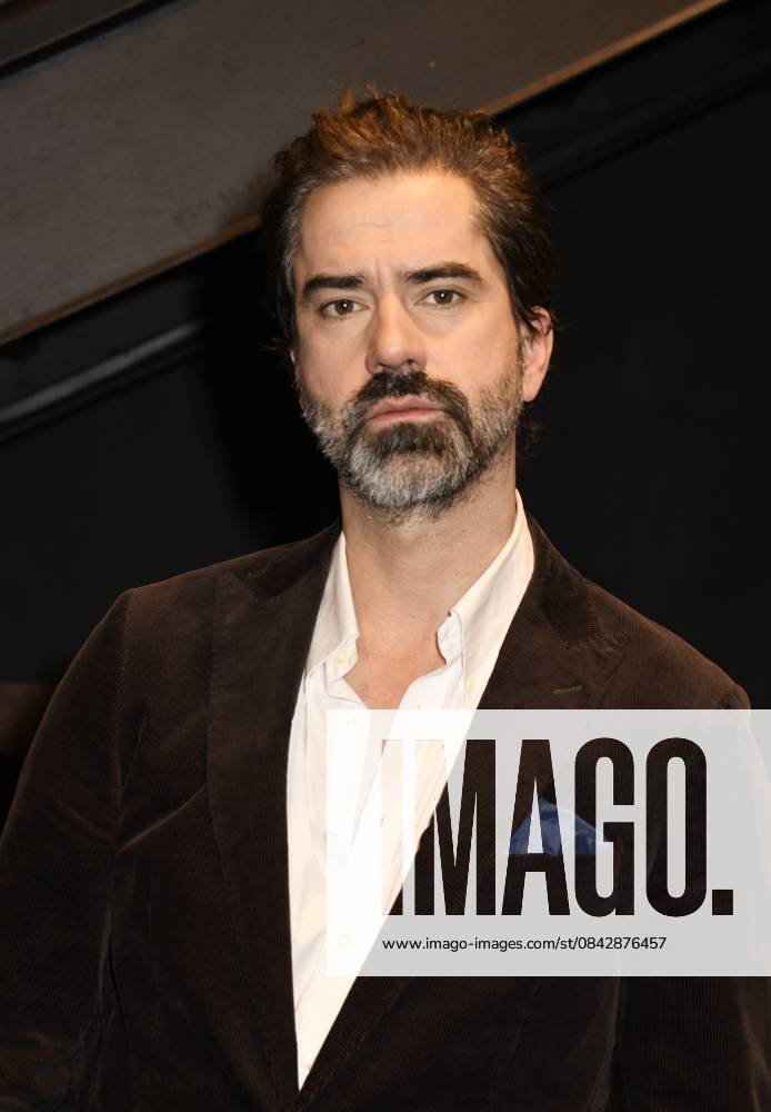 NEW YORK, NY - DECEMBER 16: Hamish Linklater at the Audible Theaters world premiere preview of The Disappear, a new comedy opening in January 2026 at Sheen Center Frank Shiner Theater on December 16, 2025 in New York City.