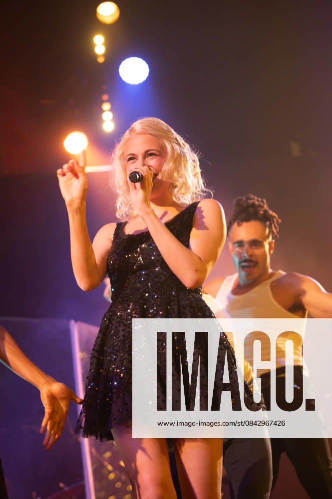 Pixie Lott plays live at Union Chapel for Christmas.