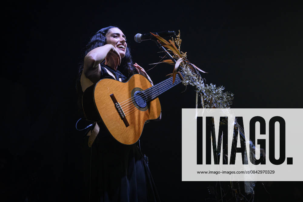 Music Concert - La NINA - Furesta Europa Tour The Neapolitan female singer-songwriter La Nina pseudonym of Carola Moccia - performs live for the Furesta Europa Tour at at Atlantico Club on December 17, 2025 in Rome, Italy Rome Atlantico Italy
