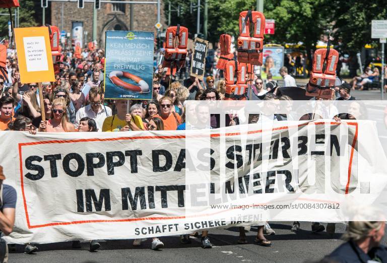 Thousands of people demonstrated Saturday 07 07 2018 in Berlin for the rescue of refugees in the Medit