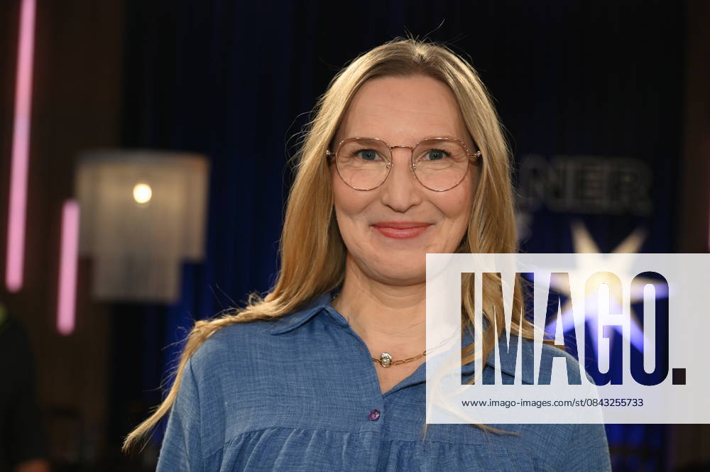 Psychotherapist Franca Cerutti, podcast Psychology to go and ARD documentary series Family Therapy, psychotherapist and podcaster Franca Cerutti invites four families to the countryside for intensive family coaching, as a guest on the WDR talk show Kölner Treff