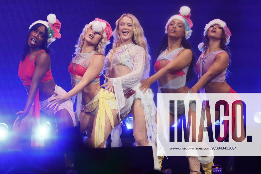 Zara Larsson performs at the Y100 s iHeartRadio Jingle Ball 2025 show at the Kaseya Center in Miami, Florida, on Saturday, December 20, 2025. MIA20251220138 GARYxIxROTHSTEIN